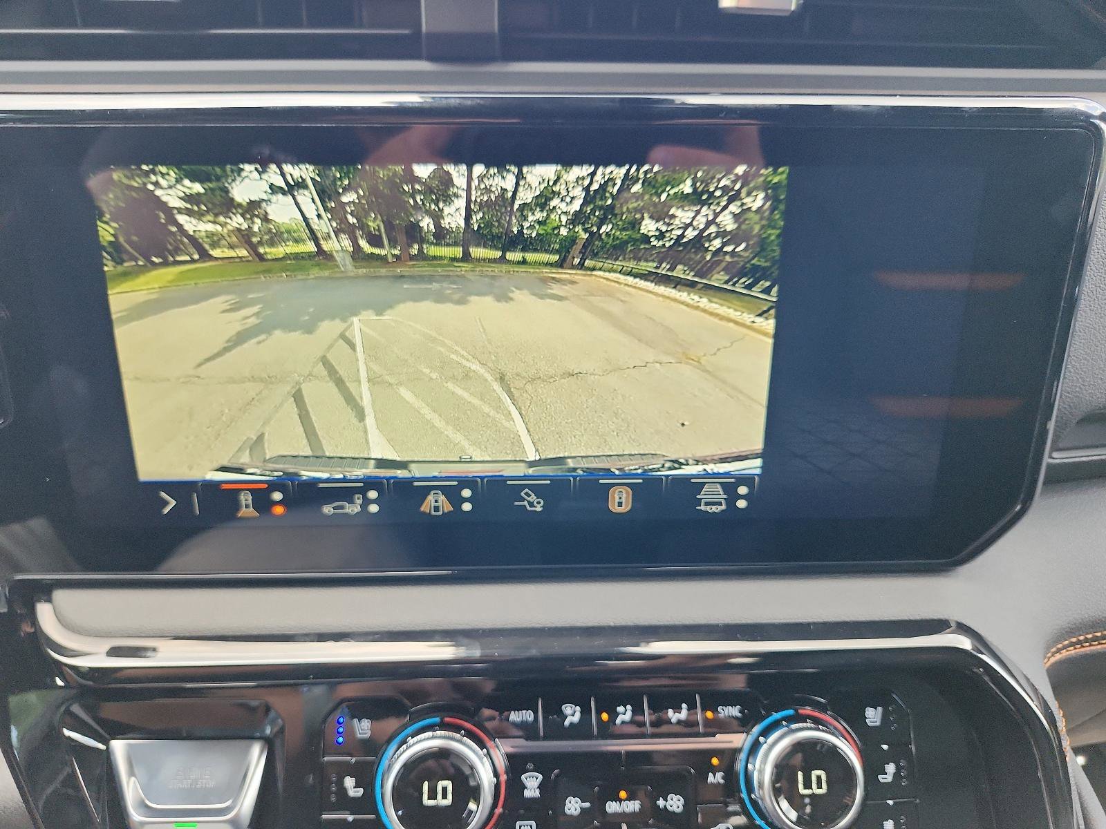 New 2026 GMC Sierra 1500 AT4 w/ AT4 Premium Package image 17