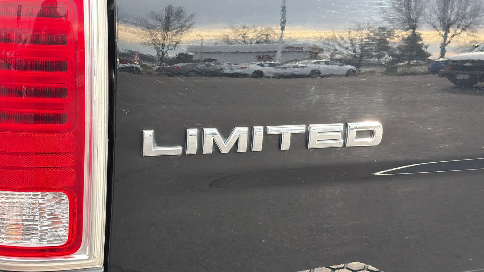 Used 2015 RAM 2500 Limited image 28