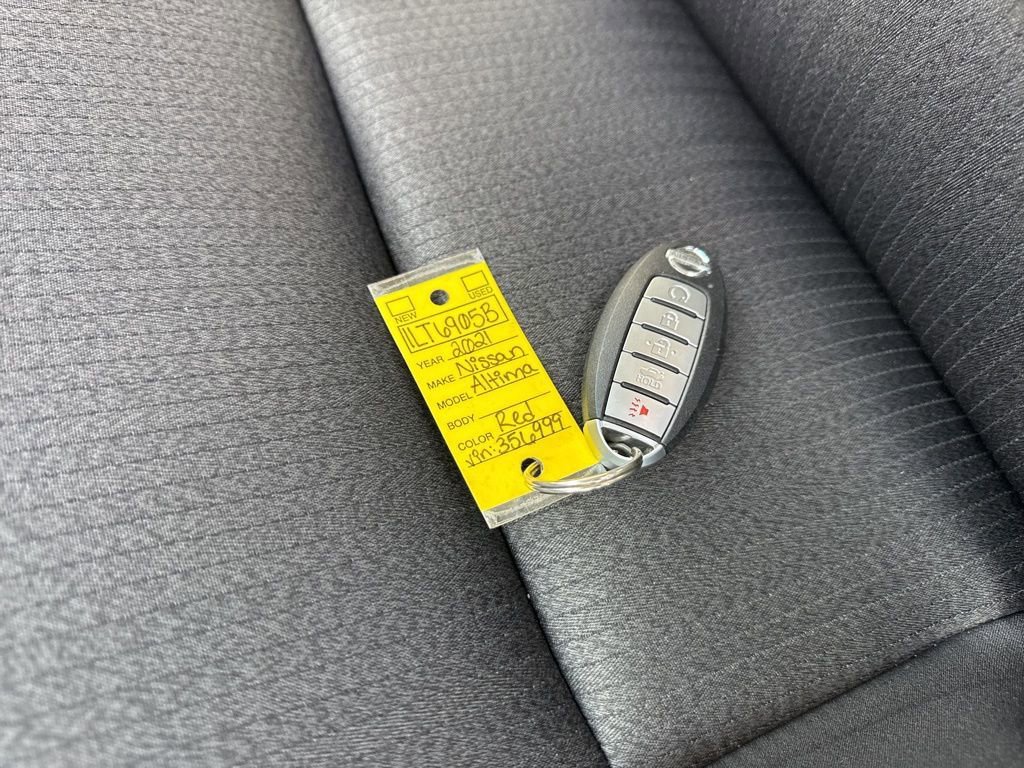 Used 2021 Nissan Altima 2.5 SV w/ SV Premium Package image 34