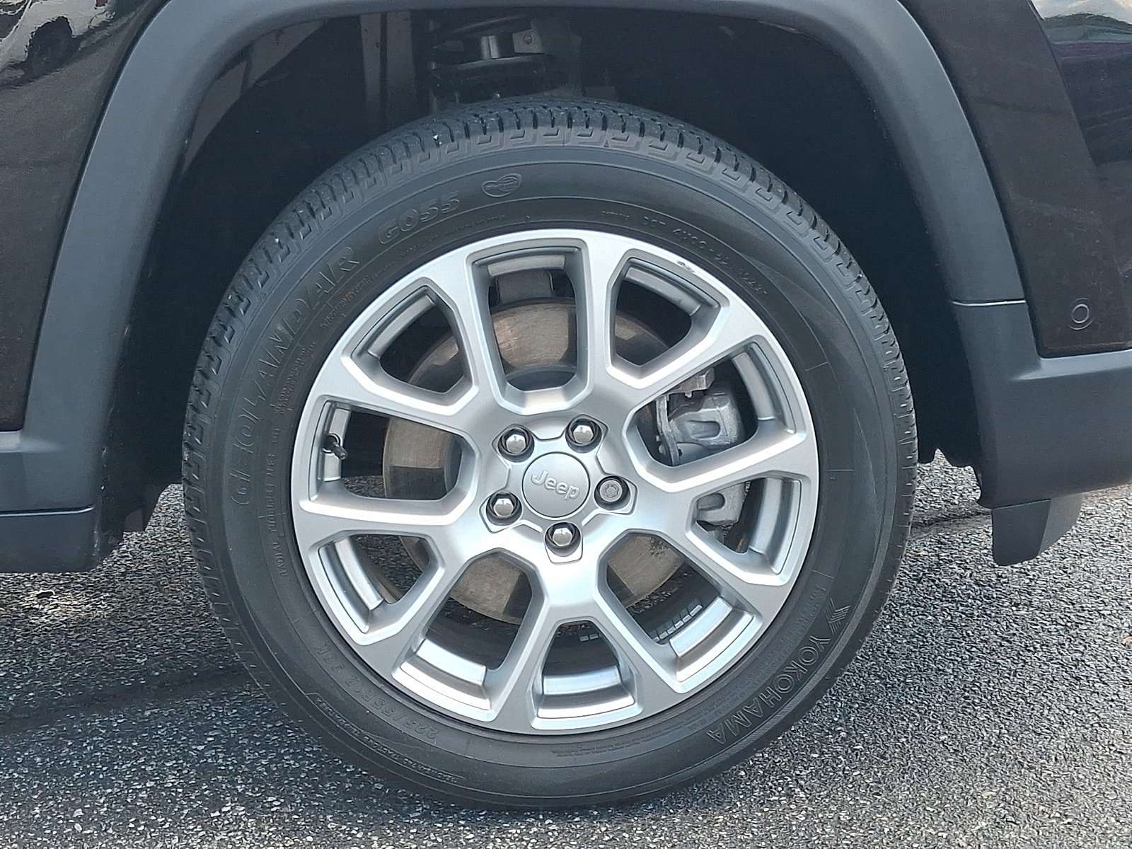 Used 2023 Jeep Compass Latitude AWD/4WD image 8