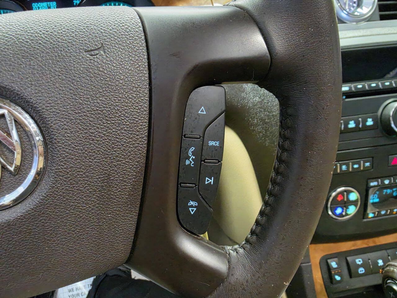 Used 2012 Buick Enclave Premium FWD image 20