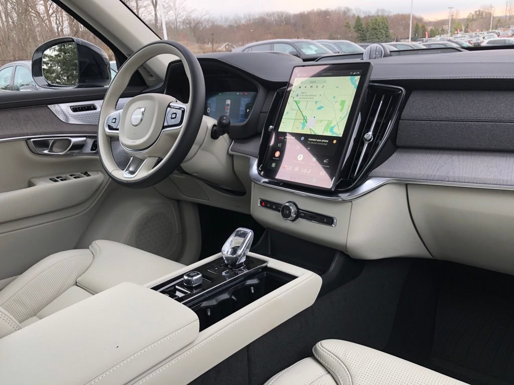 New 2026 Volvo XC90 T8 Ultra w/ Protection Package Premier AWD/4WD image 11
