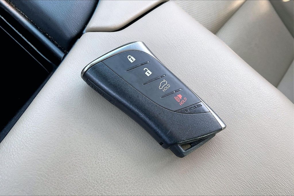 Used 2020 Lexus ES 350 w/ Premium Package FWD image 32