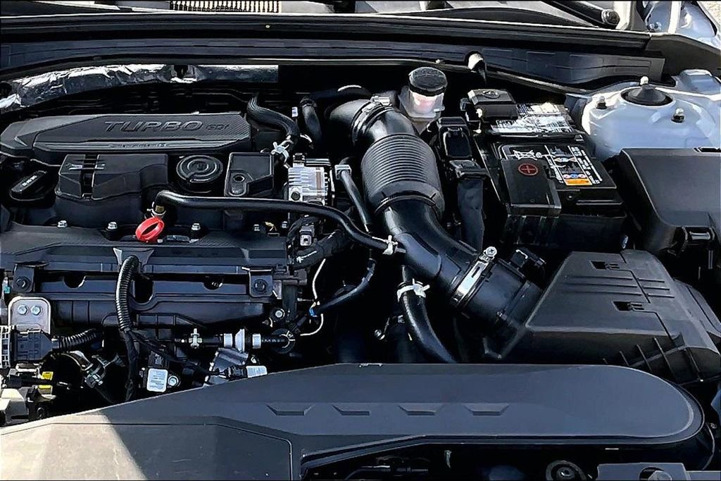 Used 2024 Kia K5 GT-Line w/ GT-Line Premium Package image 11