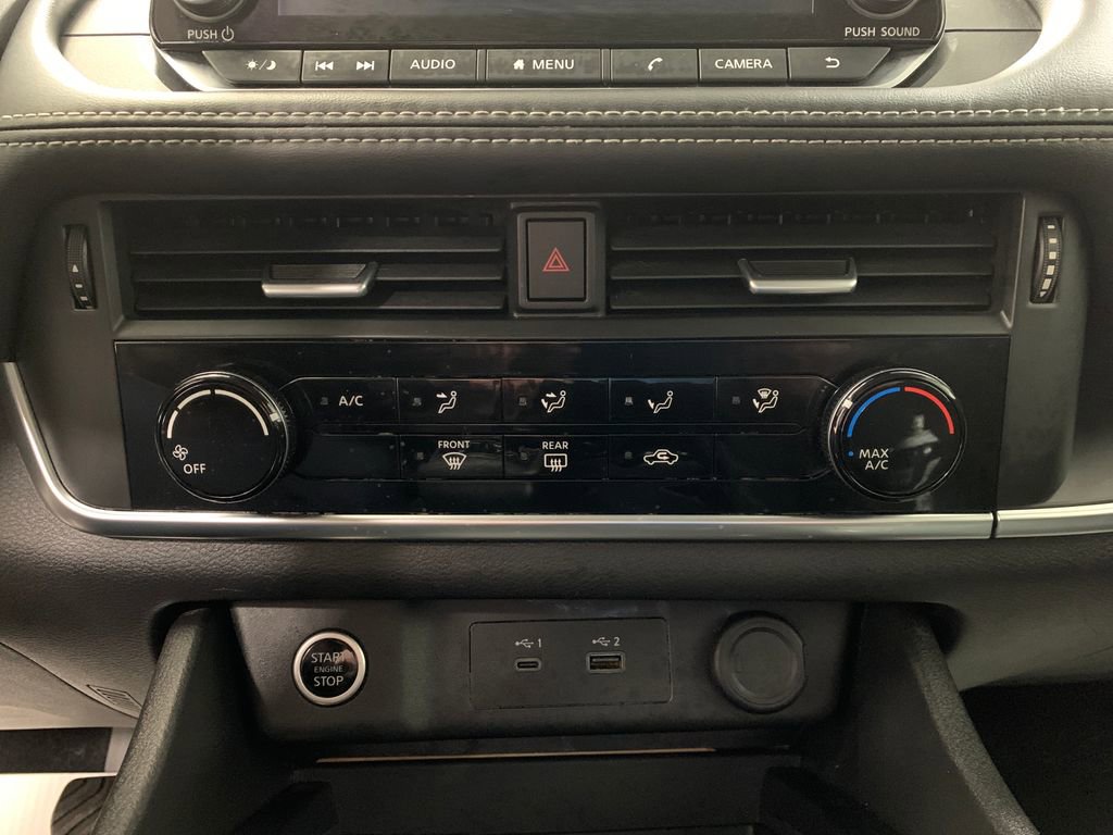 Used 2023 Nissan Rogue S image 26