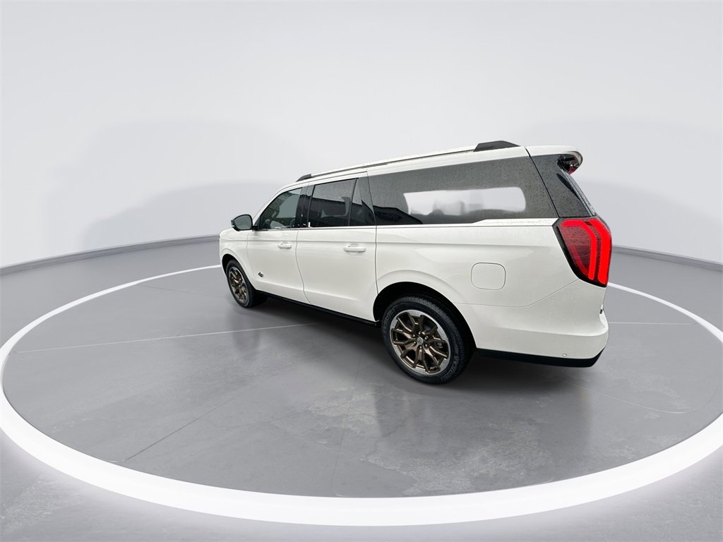 Used 2025 Ford Expedition Max King Ranch image 6