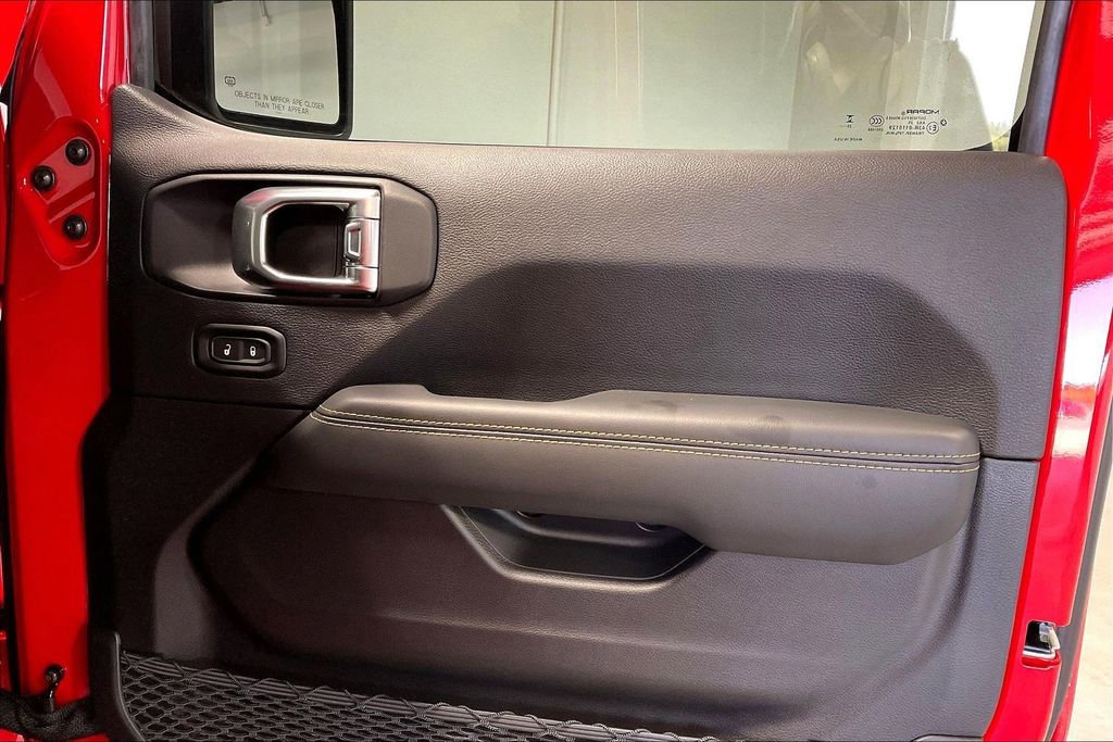 New 2025 Jeep Gladiator Sport image 19