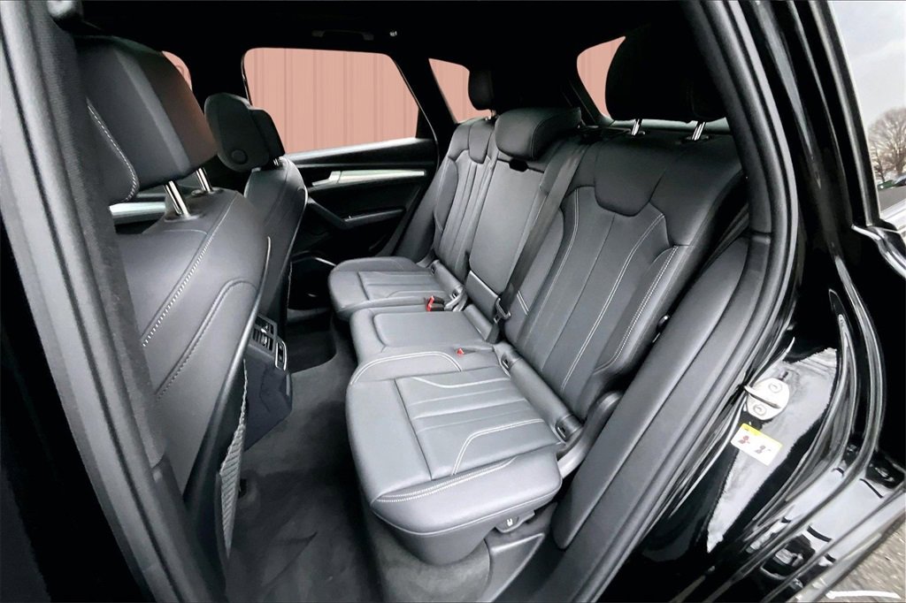 Used 2025 Audi Q5 2.0T Premium w/ Convenience Plus Package image 22