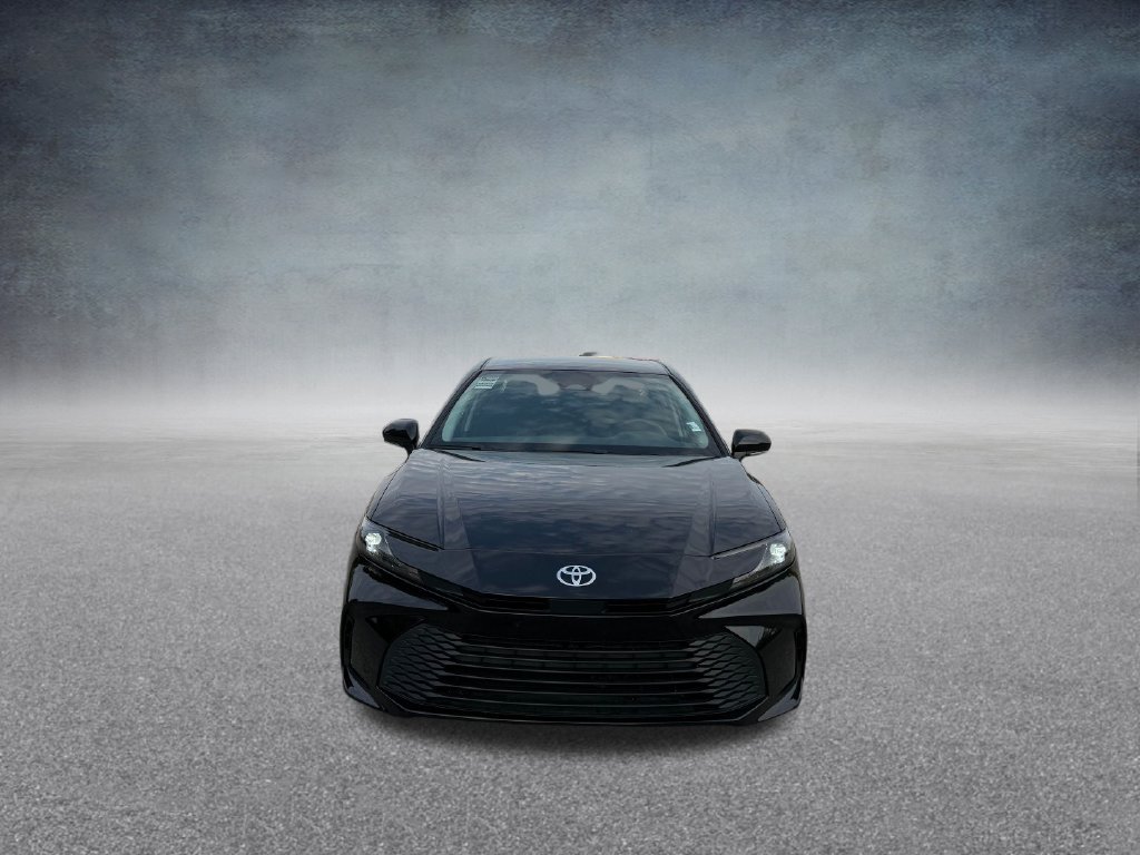 Used 2025 Toyota Camry LE FWD image 12