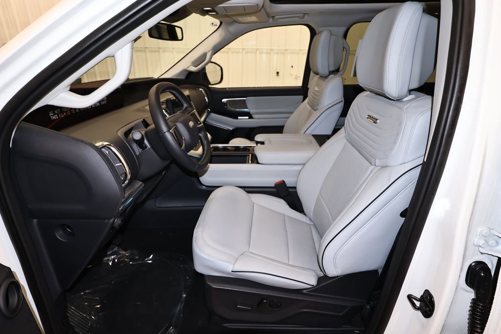 New 2026 Ford Expedition Platinum image 11