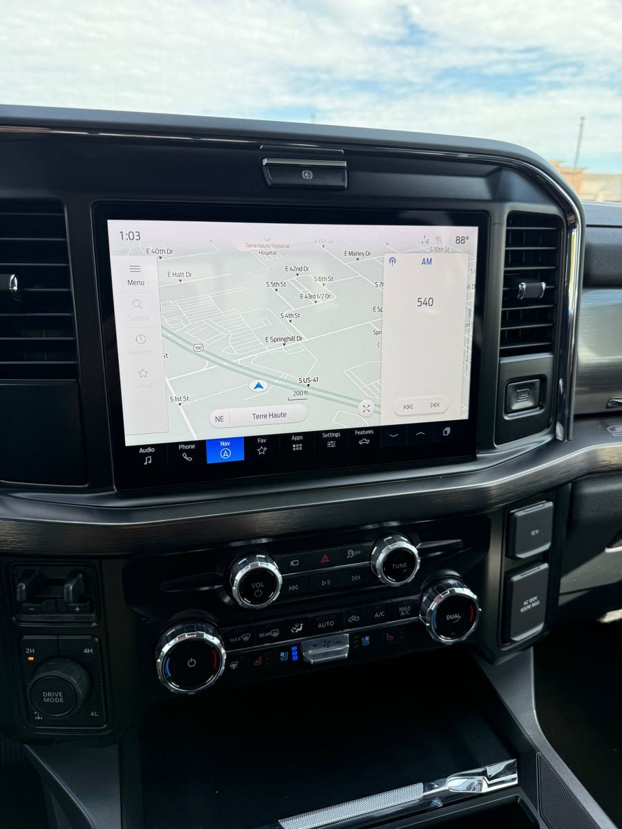 New 2026 Ford F350 Lariat w/ Black Appearance Package image 25