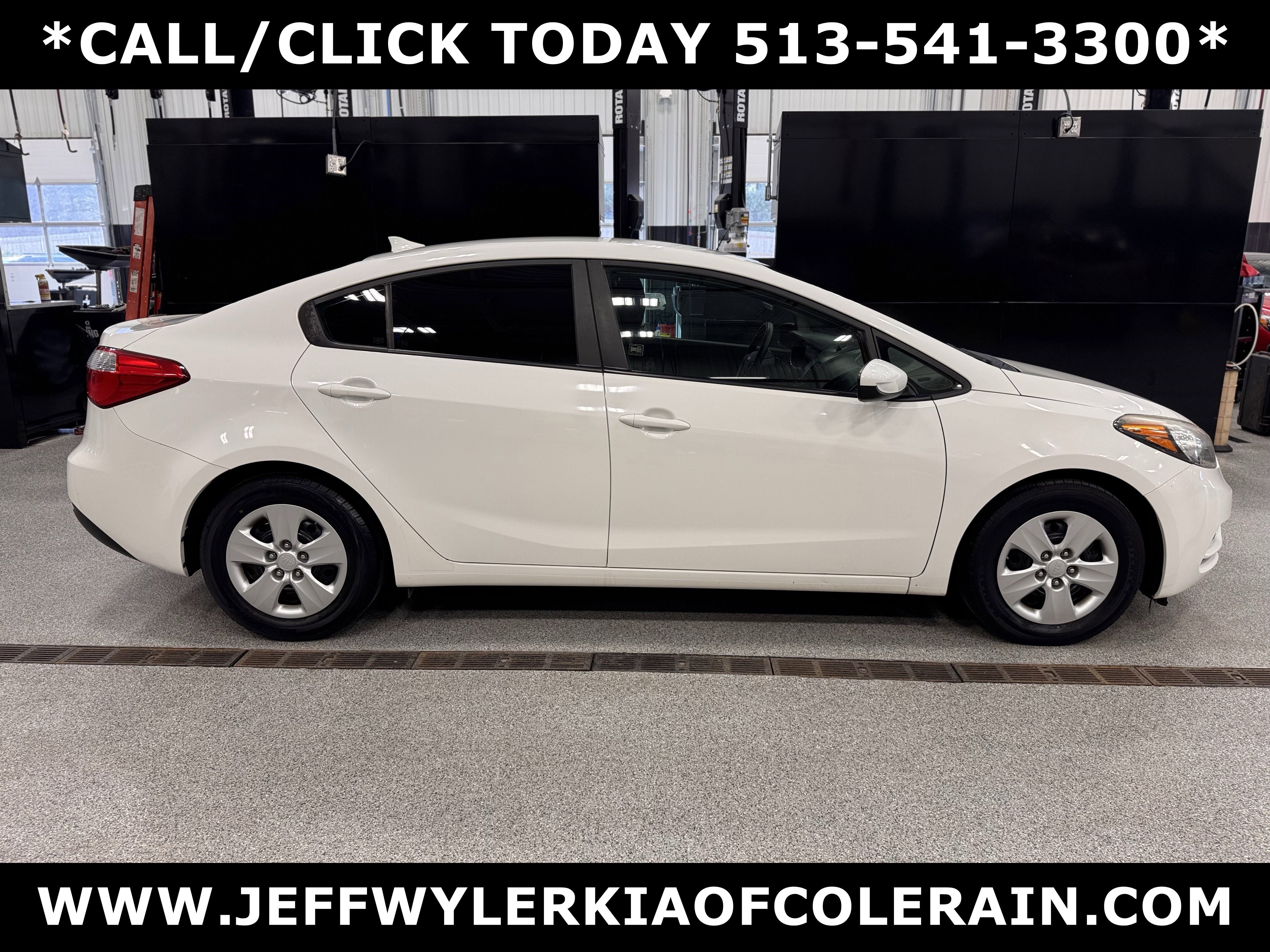 Used 2016 Kia Forte LX image 2