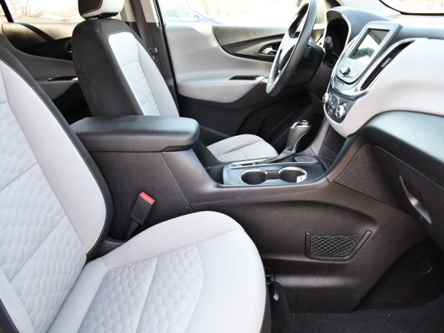 Used 2019 Chevrolet Equinox LS w/ LS Convenience Package image 21