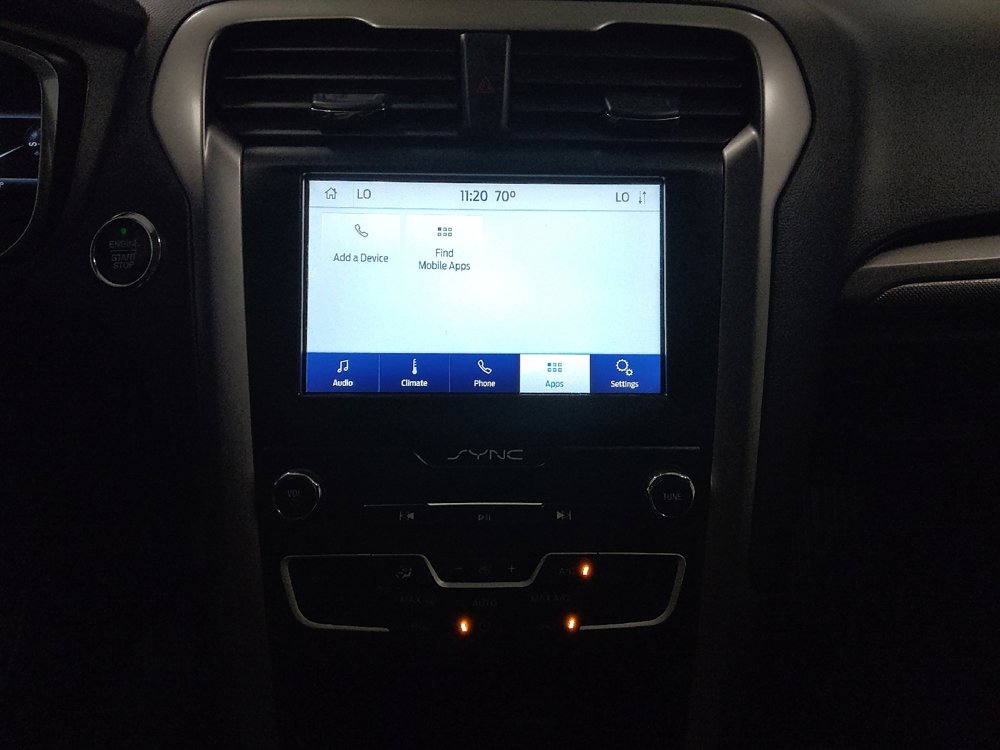 Used 2020 Ford Fusion SE FWD image 25