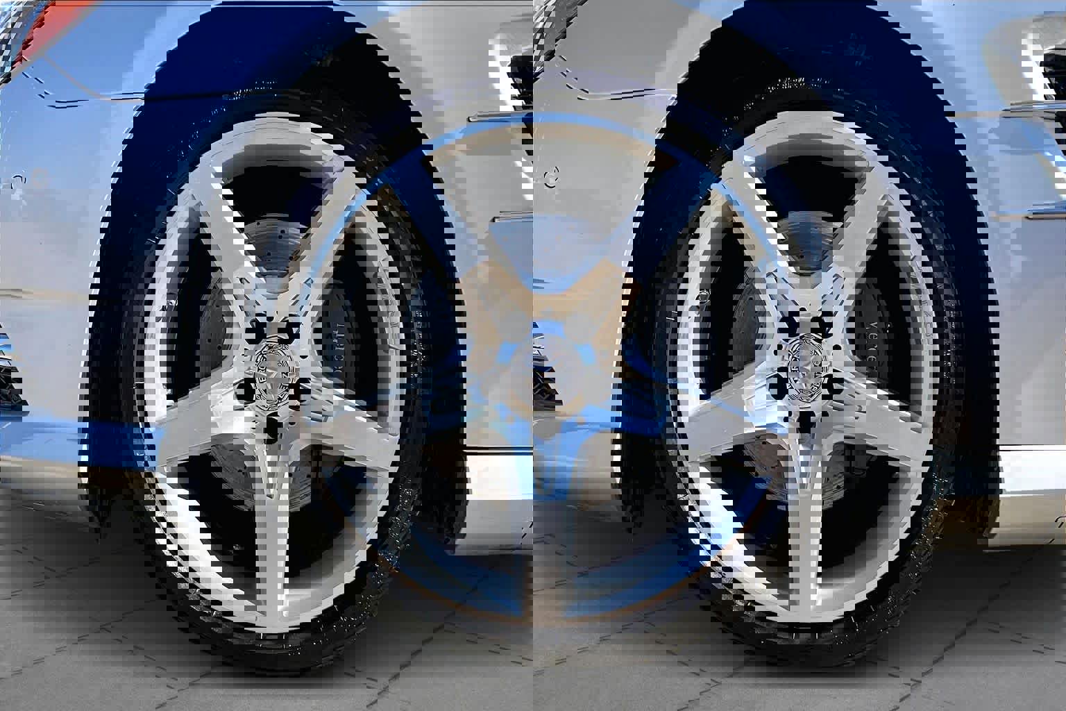 Used 2016 Mercedes-Benz SL 550 image 8