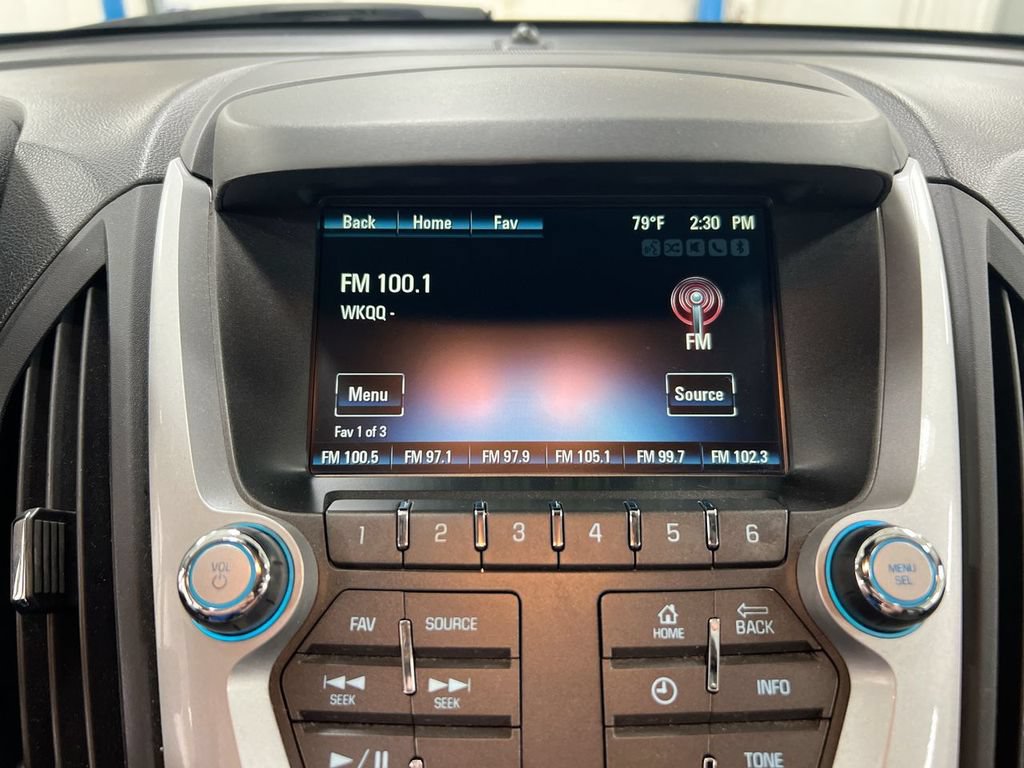 Used 2015 Chevrolet Equinox LT w/ Driver Convenience Package AWD/4WD image 14