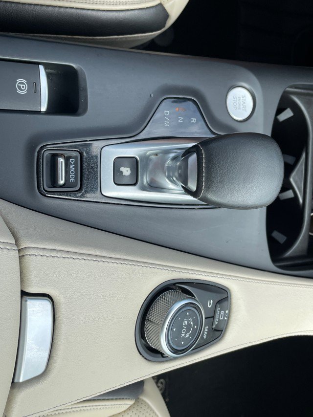 Used 2022 INFINITI QX50 Sensory image 29