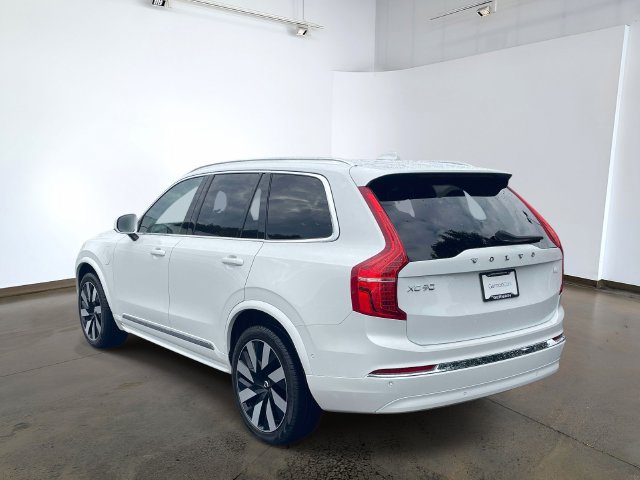 Used 2024 Volvo XC90 T8 Ultimate AWD/4WD image 6