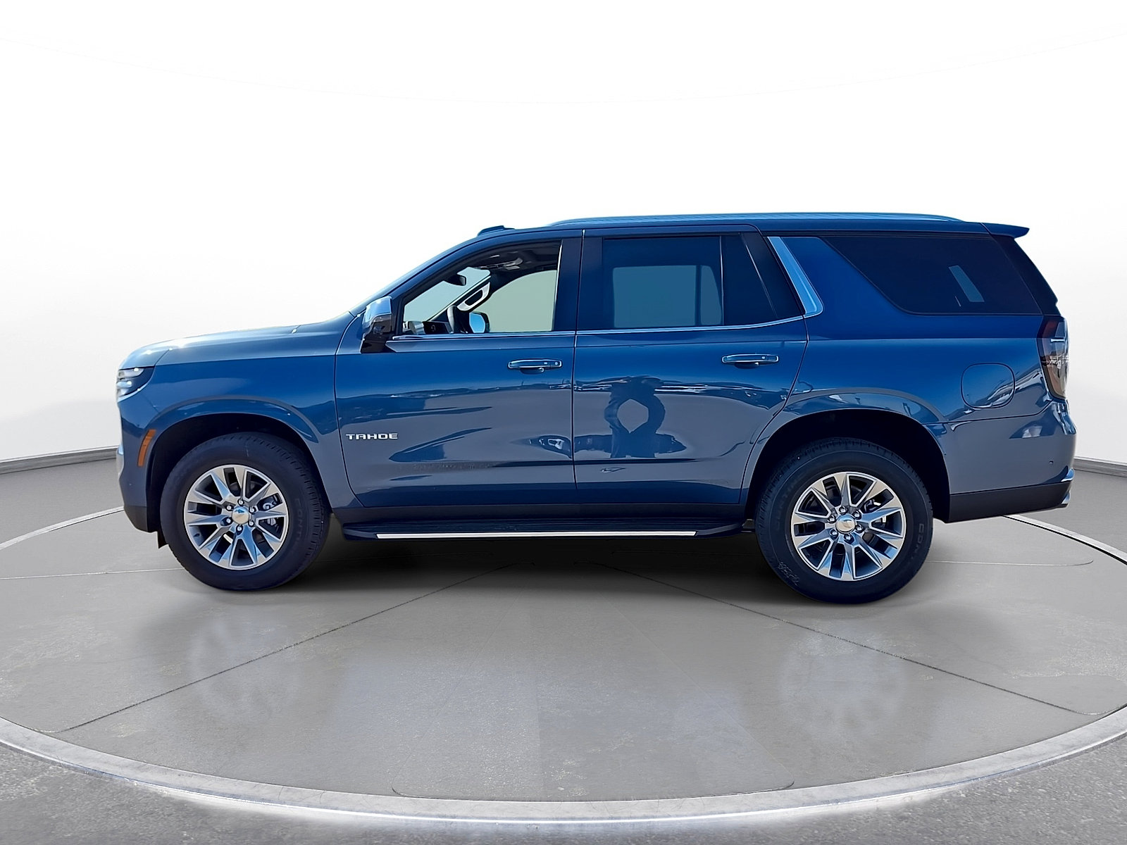 New 2026 Chevrolet Tahoe Premier w/ Sun And Tow Package AWD/4WD image 5