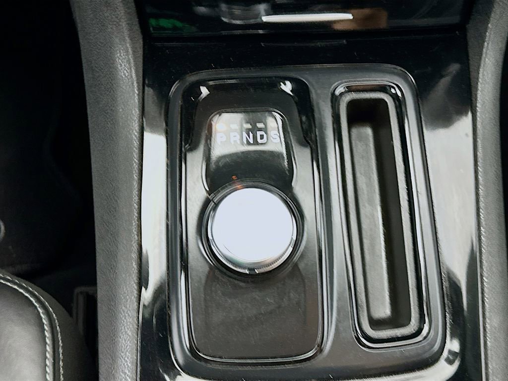 Used 2023 Chrysler 300 S RWD image 16