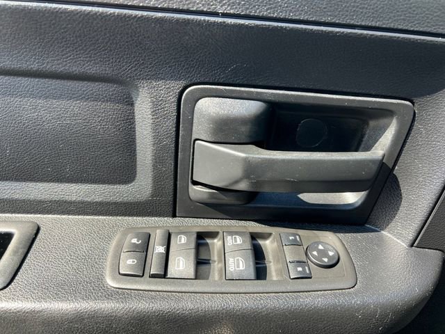 Used 2014 RAM 2500 Tradesman w/ Chrome Appearance Group AWD/4WD image 18