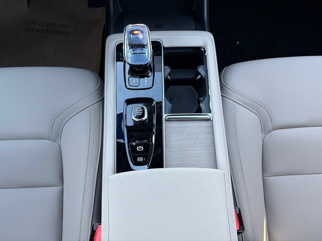 New 2026 Volvo XC90 B6 Plus AWD/4WD image 14