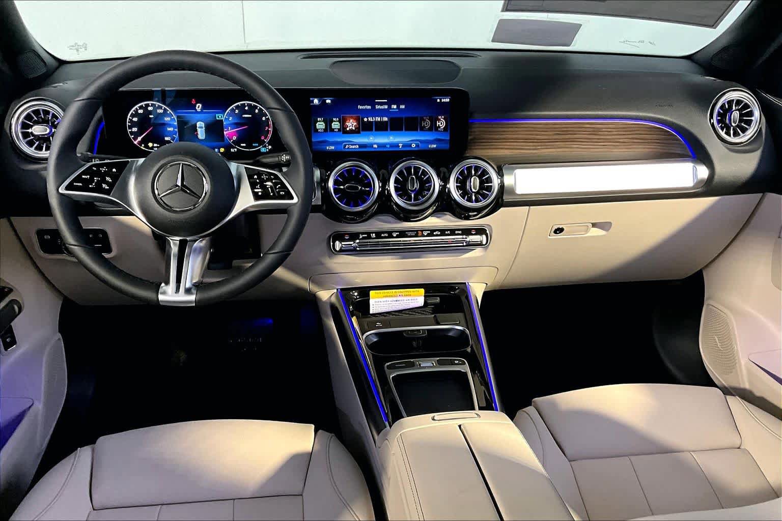 New 2026 Mercedes-Benz GLB 250 4MATIC image 7