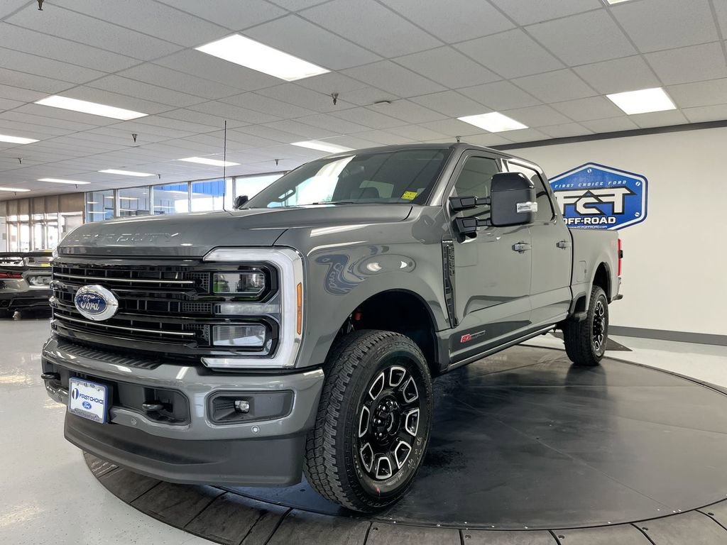 New 2026 Ford F350 4x4 Crew Cab Super Duty image 4