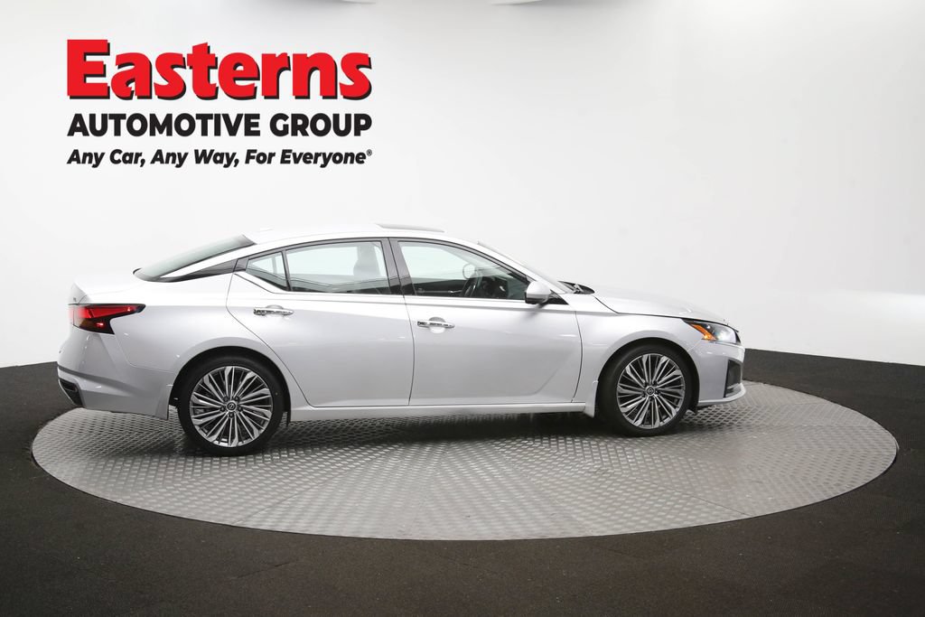 Used 2023 Nissan Altima 2.5 SL FWD image 46