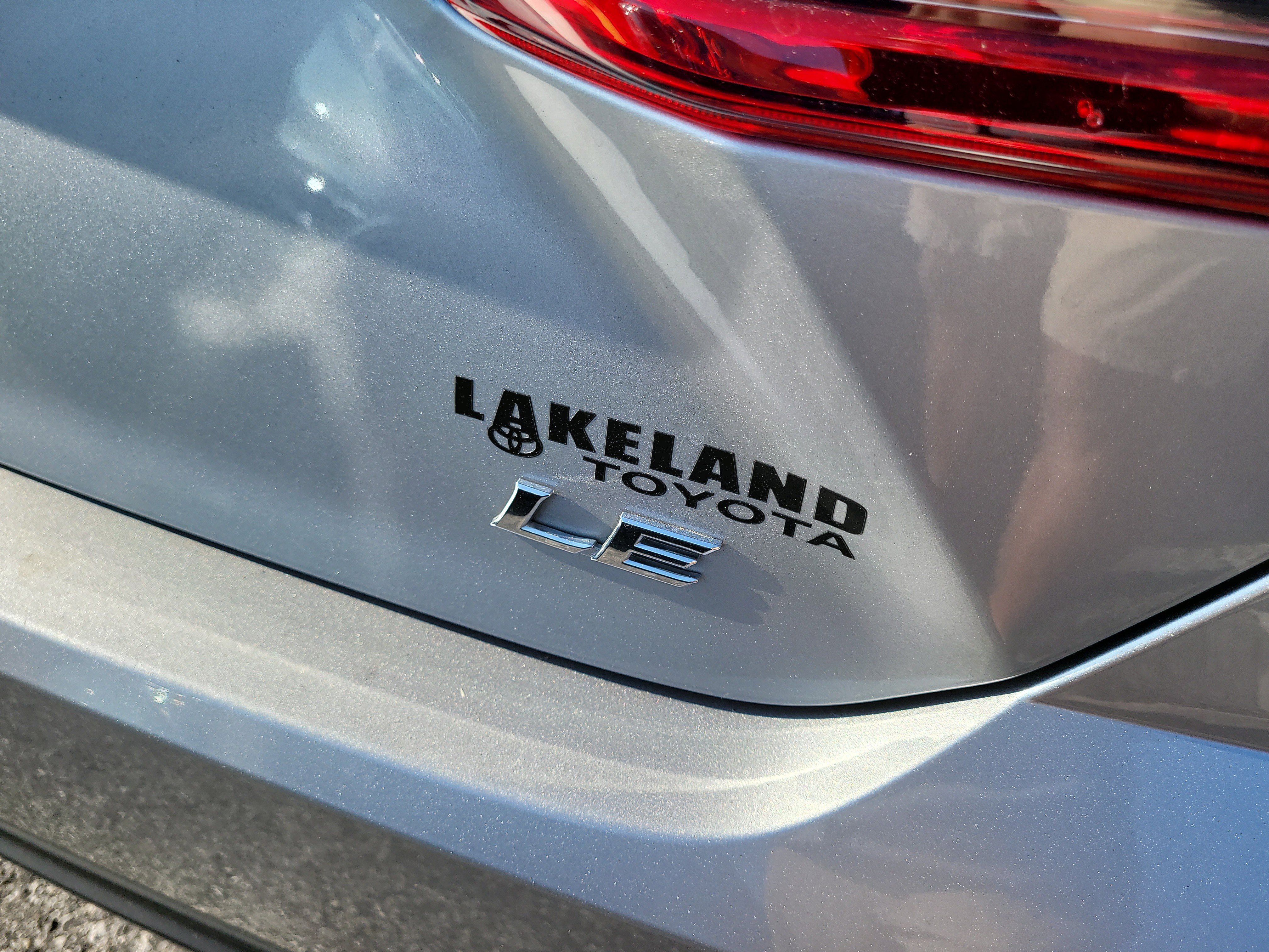 Used 2025 Toyota Camry LE image 10