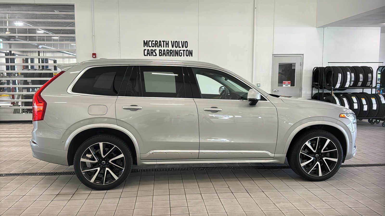 Used 2023 Volvo XC90 B6 Plus w/ Protection Package AWD/4WD image 4