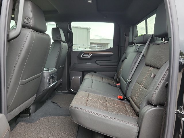 New 2026 Chevrolet Silverado 1500 High Country w/ Midnight Edition RWD image 14