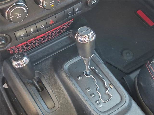 Used 2018 Jeep Wrangler Unlimited Rubicon AWD/4WD image 12