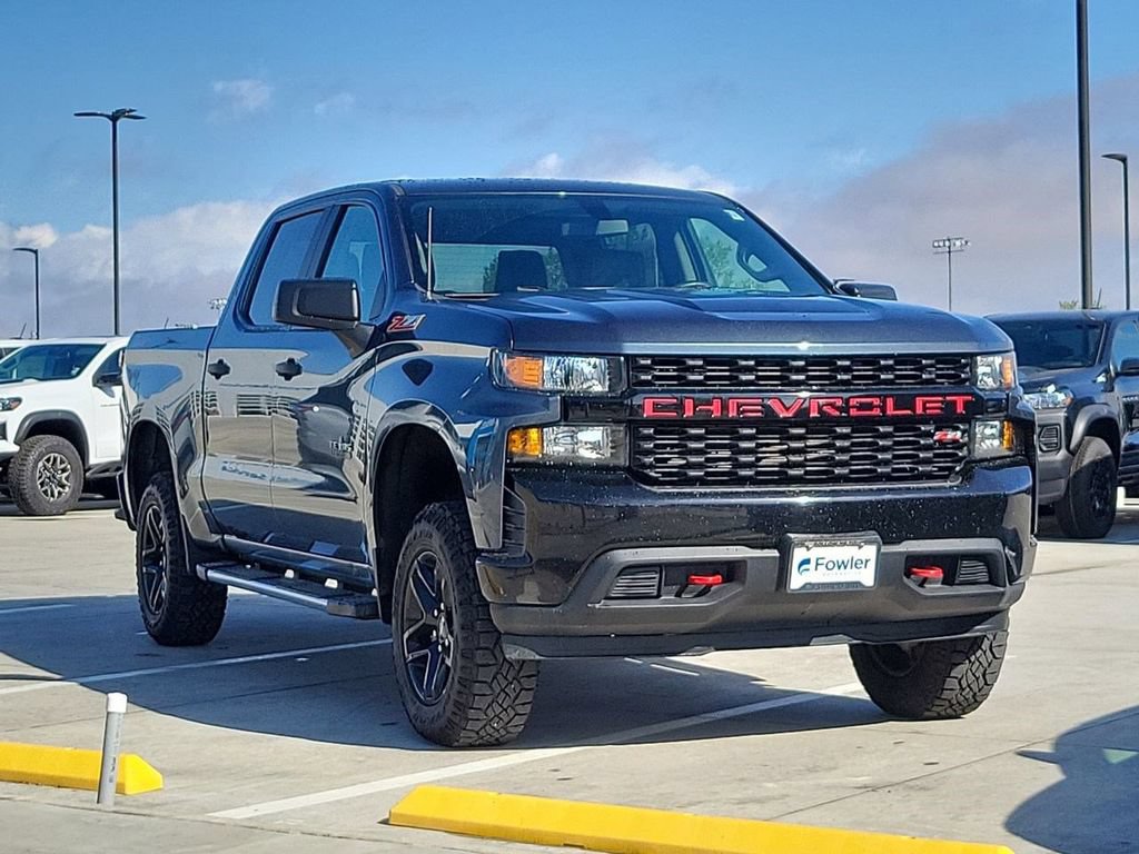 Used 2019 Chevrolet Silverado 1500 Custom Trail Boss w/ Custom Convenience Package AWD/4WD image 2