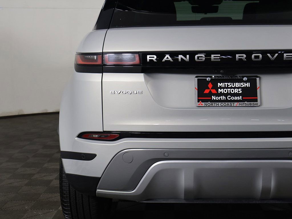 Used 2022 Land Rover Range Rover Evoque SE image 16