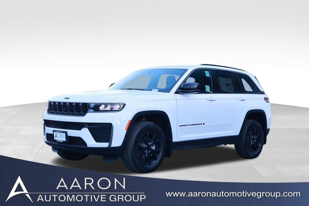 New 2026 Jeep Grand Cherokee Altitude AWD/4WD image 1