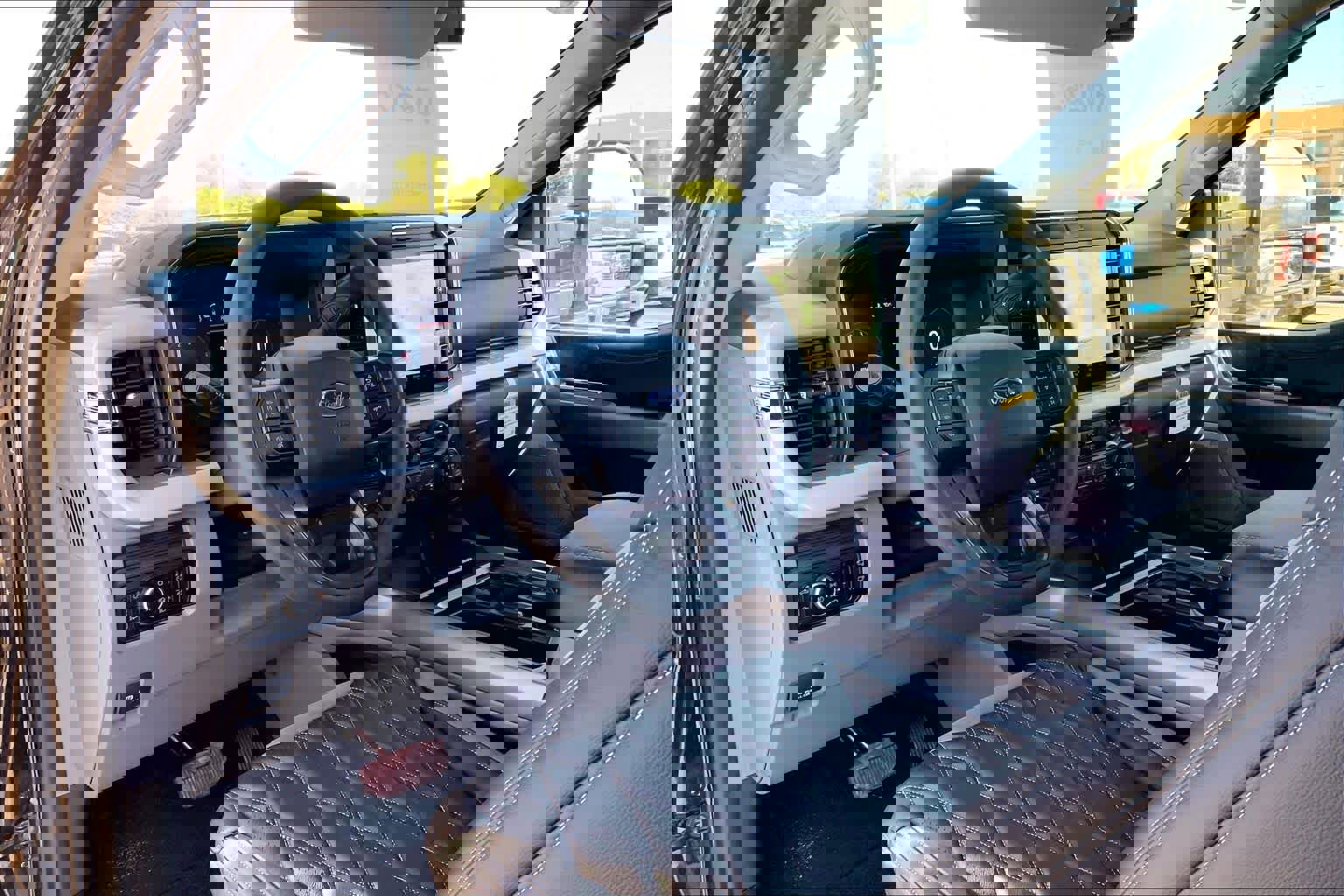 New 2026 Ford F250 XLT w/ XLT Premium Package image 6