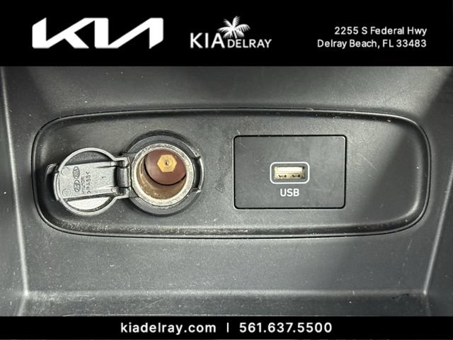 Used 2021 Hyundai Venue SE FWD image 20