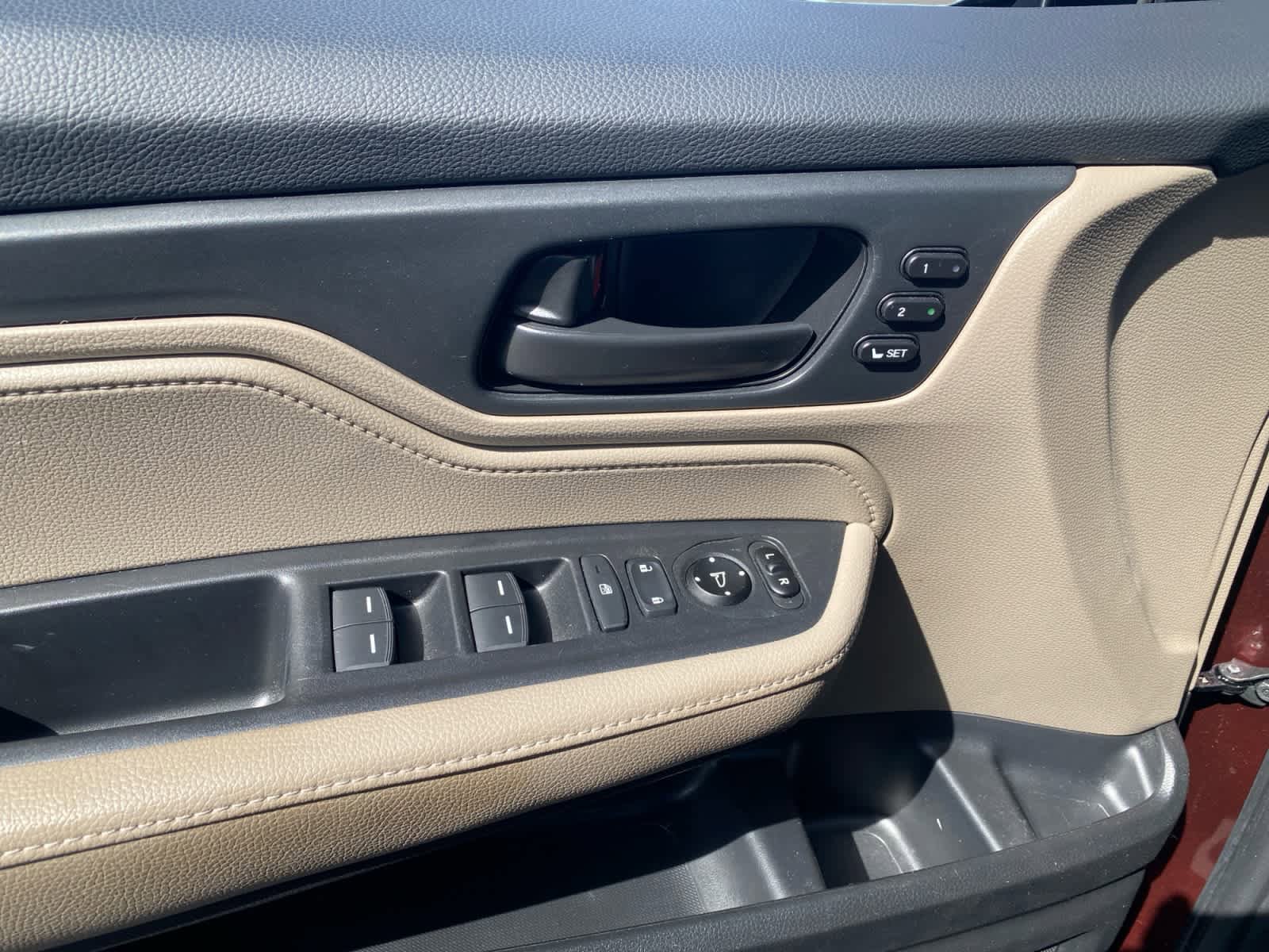Used 2021 Honda Odyssey EX-L image 11
