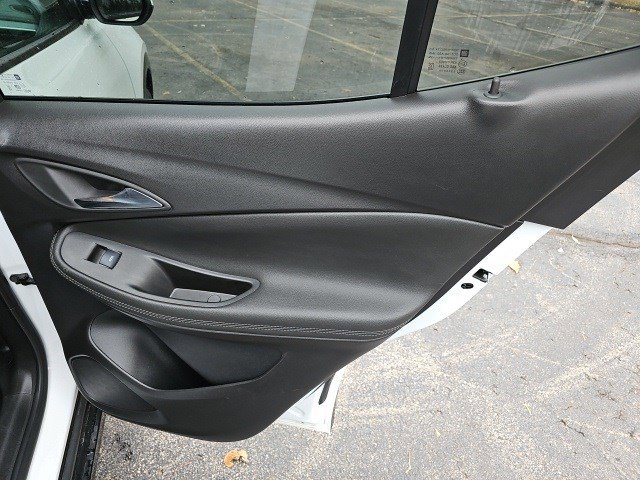 Used 2024 Buick Encore GX Sport Touring image 17