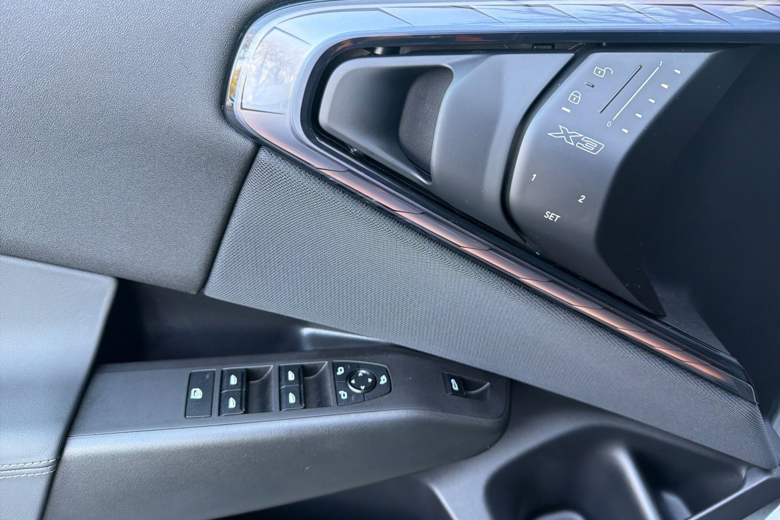 Used 2025 BMW X3 xDrive30i w/ Convenience Package image 12