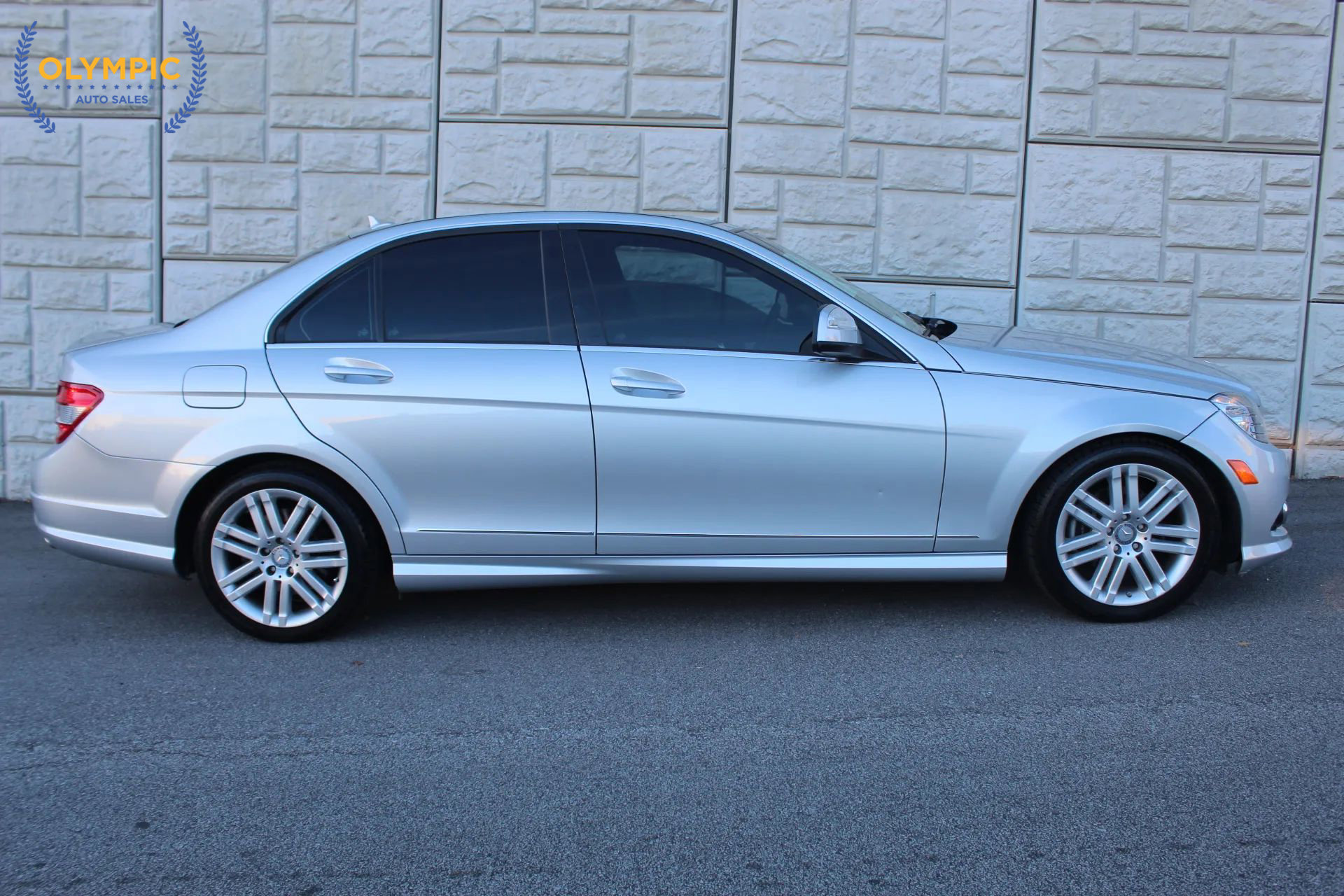 Used 2008 Mercedes-Benz C 300 Sedan w/ P1 Pkg image 11