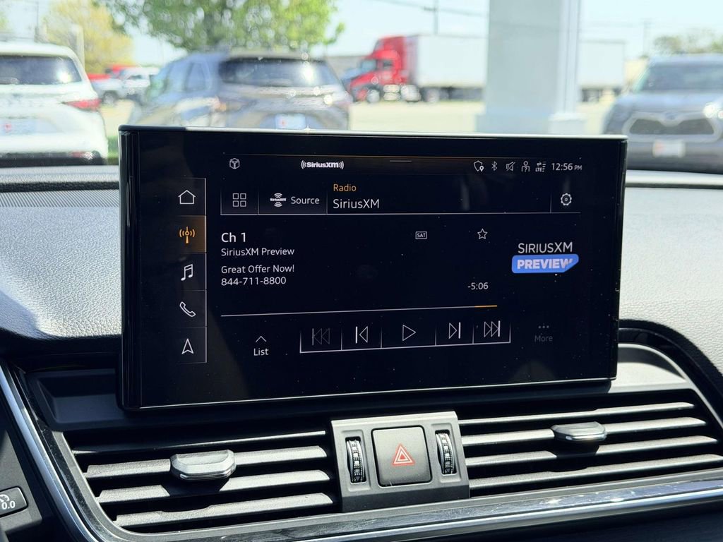 Used 2021 Audi Q5 2.0T Premium w/ Convenience Package image 3