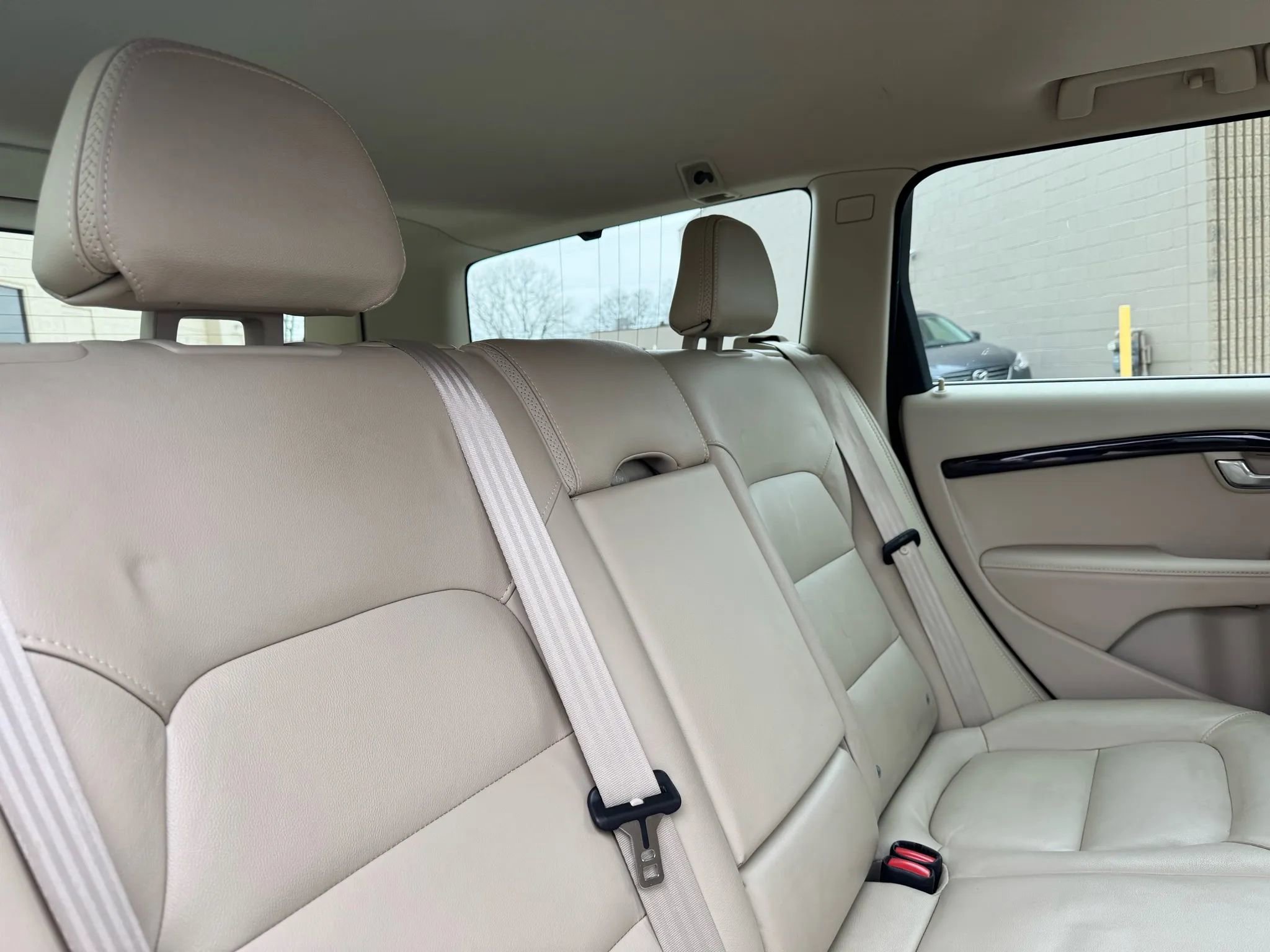 Used 2015 Volvo XC70 T5 Platinum image 32
