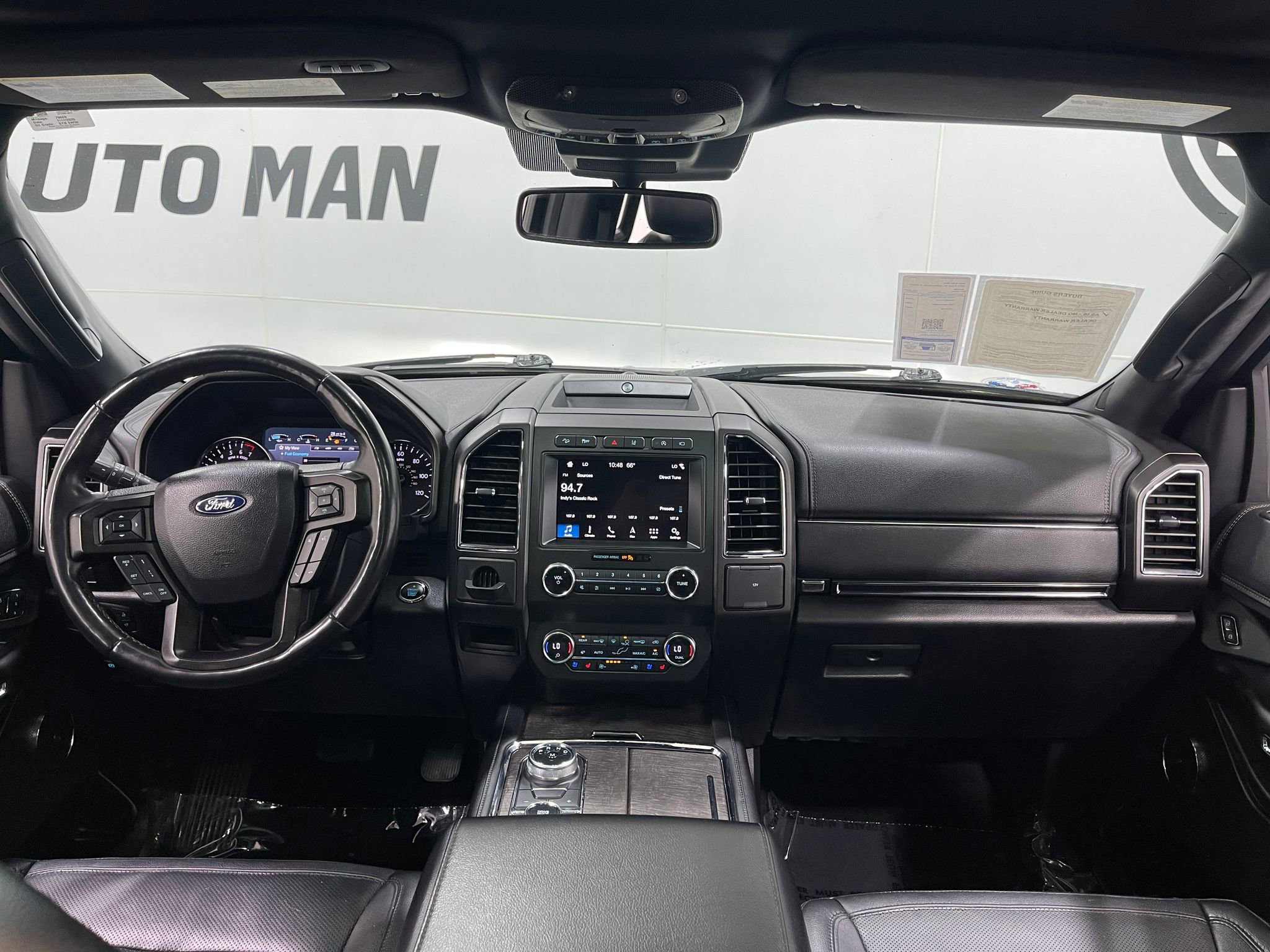 Used 2019 Ford Expedition Limited w/ Equipment Group 302A AWD/4WD image 19