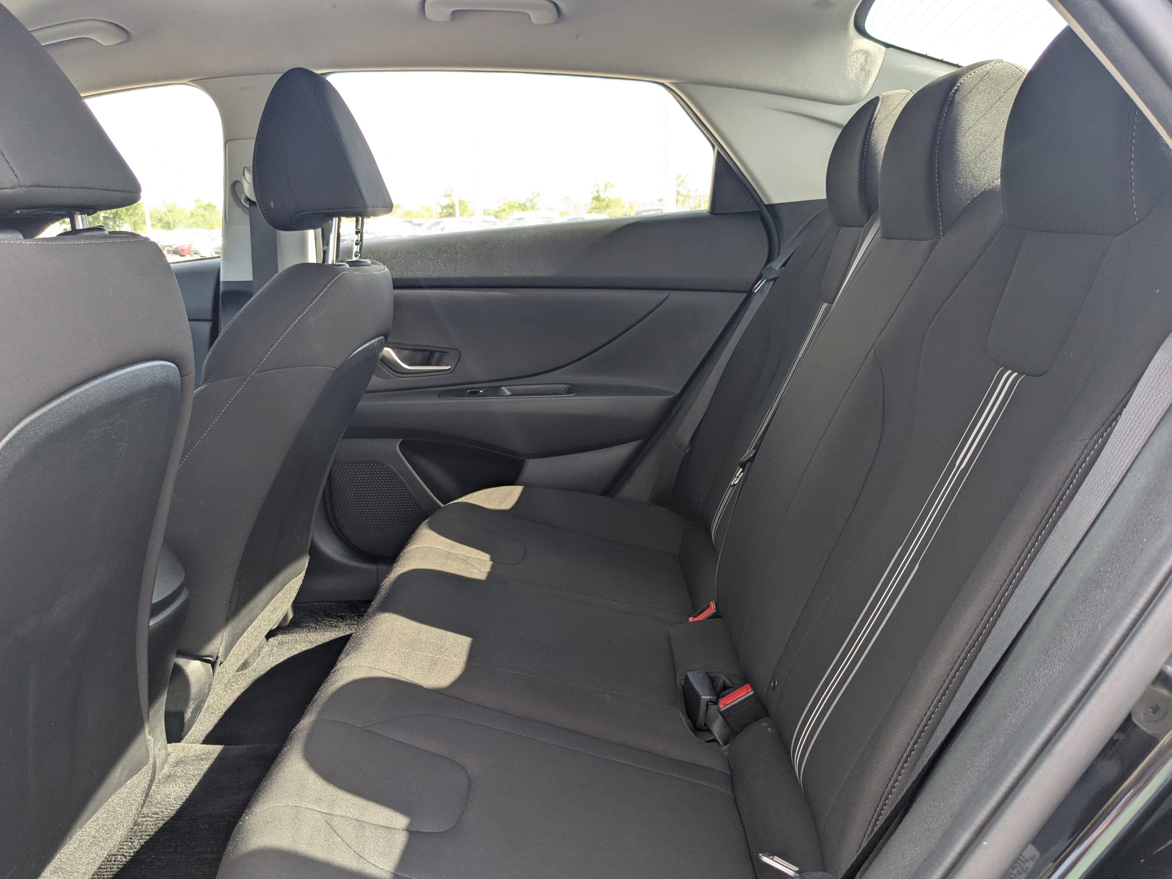 Used 2022 Hyundai Elantra SEL FWD image 13
