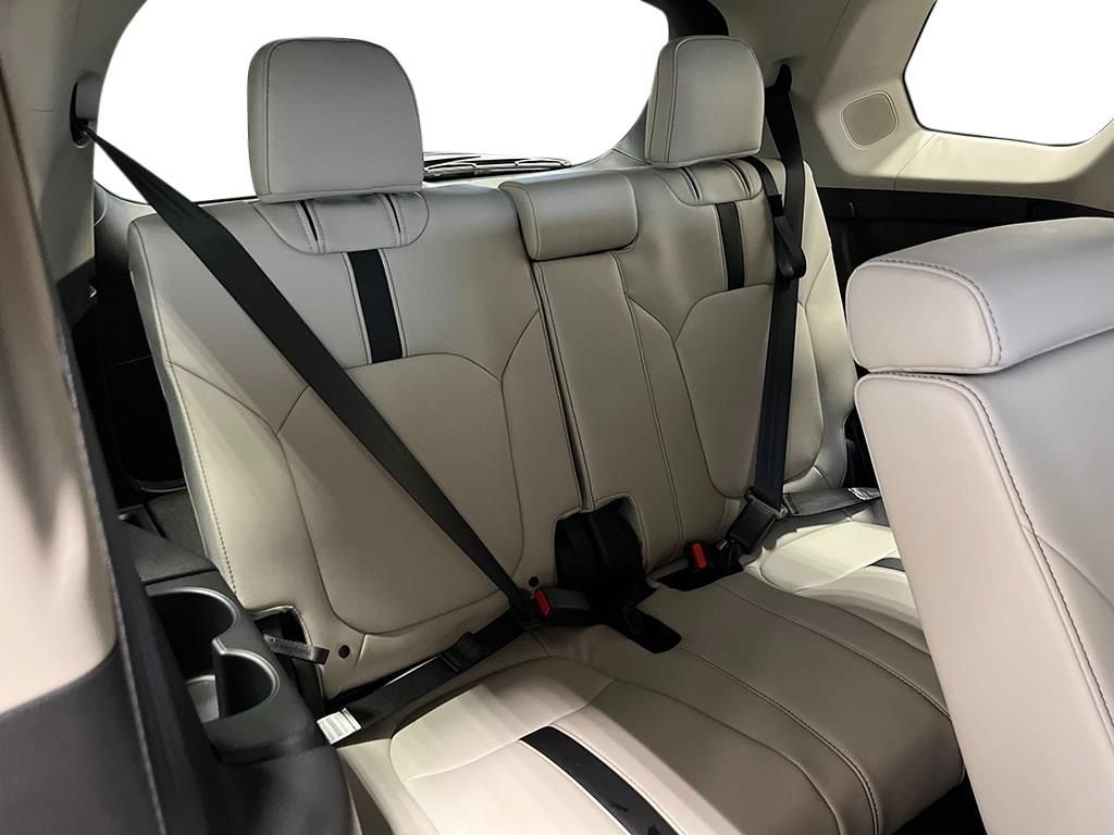New 2026 Honda Pilot Touring image 27