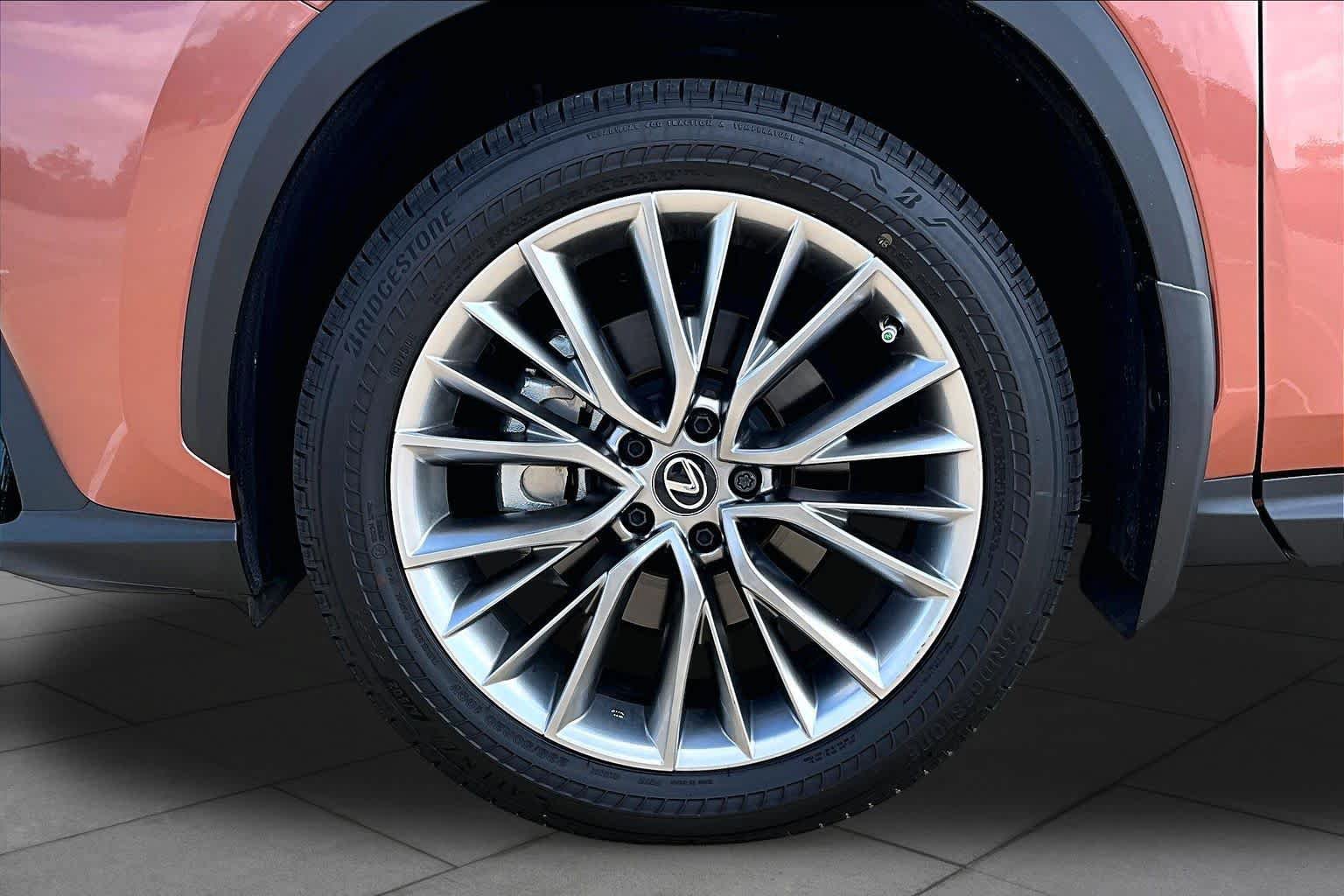 Used 2025 Lexus NX 350 AWD w/ Accessory Package (Z2) image 11