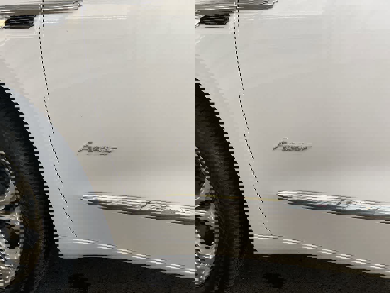 Used 2021 Buick Enclave Avenir w/ Avenir Technology Package image 10