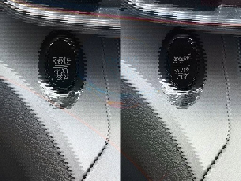 Used 2023 Ford Explorer XLT w/ Equipment Group 202A image 40